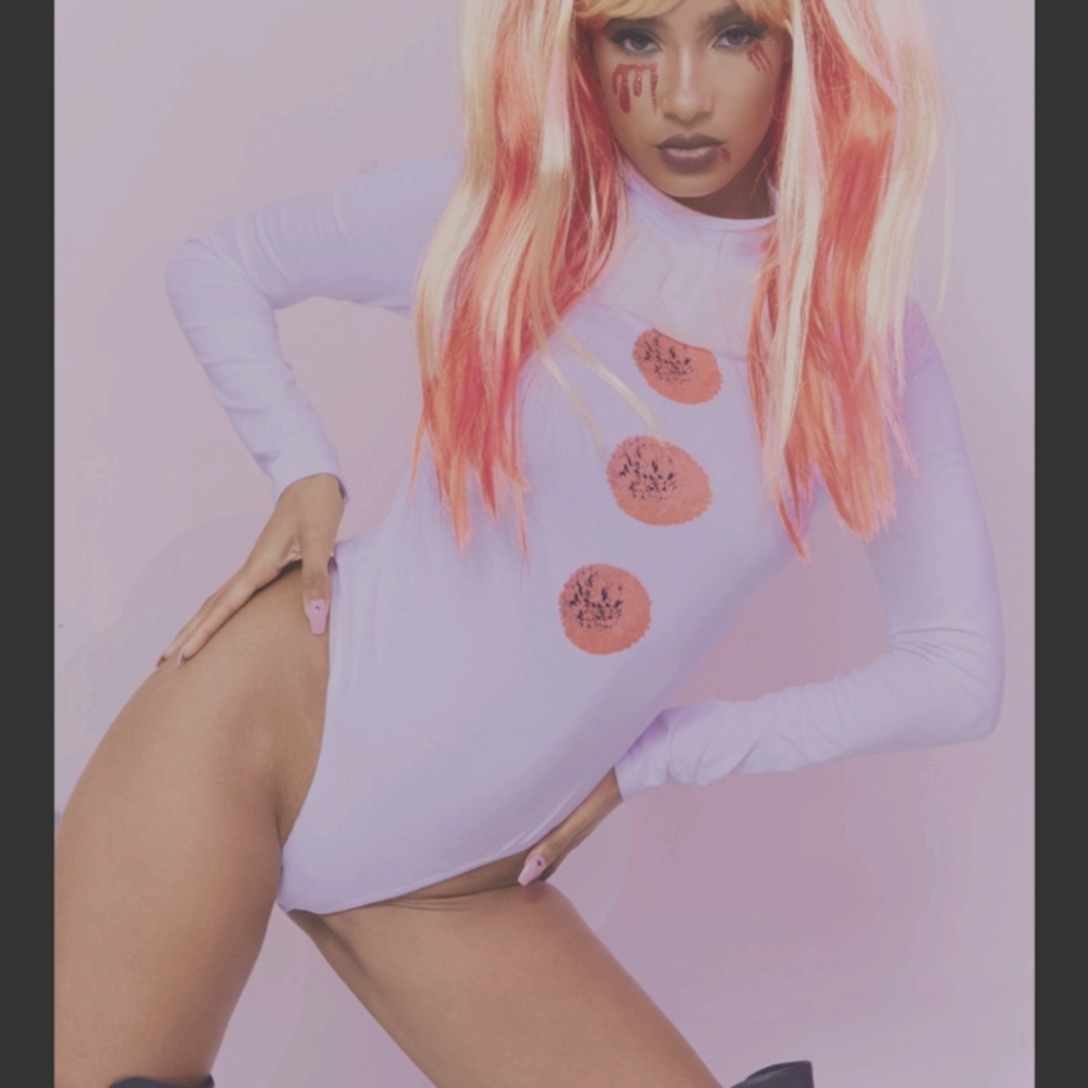 PRETTYLITTLETHING 🤡 print long sleeve bodysuit